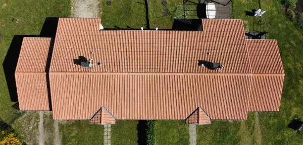 Farmhouse roof after moss removal, aerial view by Aquit'n Nettoyage